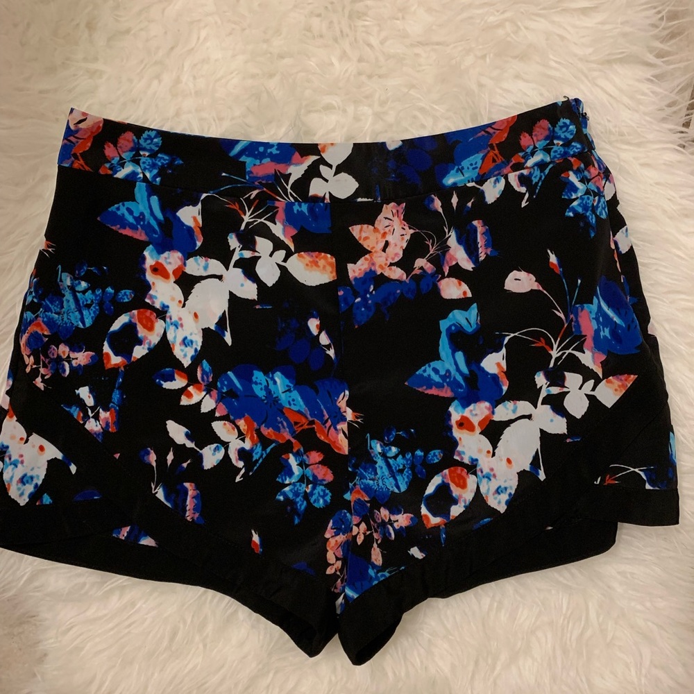 Forever 21 floral shorts